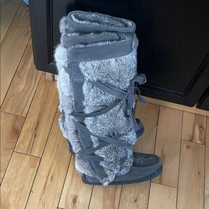 Gray Fur-Lined Women's Moccasin Boots